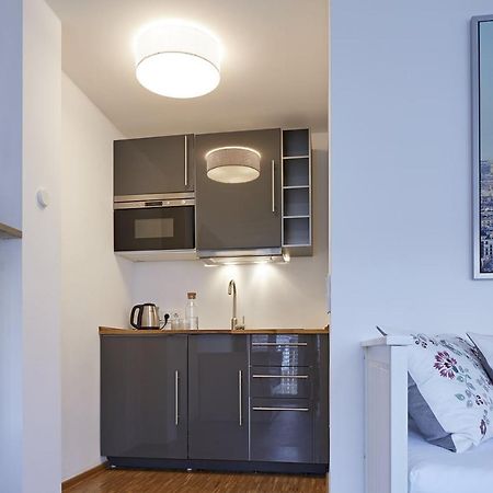 Nonstop Hotel Augsburg - Ubernacht - Hostelhotelhome Dış mekan fotoğraf