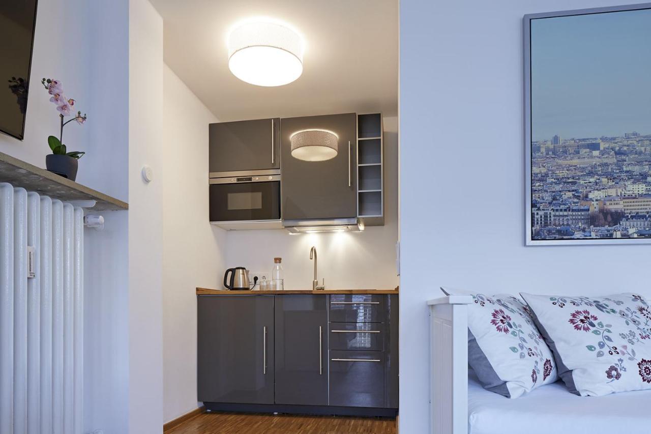 Nonstop Hotel Augsburg - Ubernacht - Hostelhotelhome Dış mekan fotoğraf