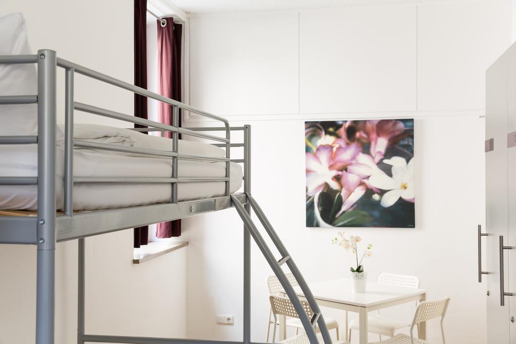 Nonstop Hotel Augsburg - Ubernacht - Hostelhotelhome Dış mekan fotoğraf