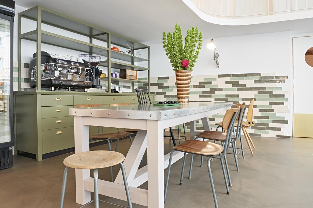 Nonstop Hotel Augsburg - Ubernacht - Hostelhotelhome Dış mekan fotoğraf