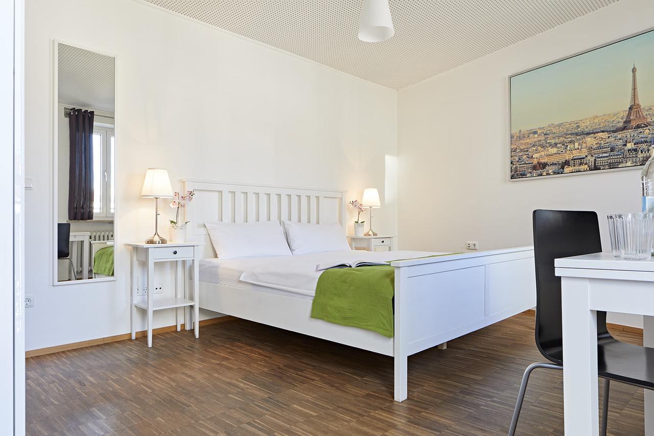Nonstop Hotel Augsburg - Ubernacht - Hostelhotelhome Dış mekan fotoğraf