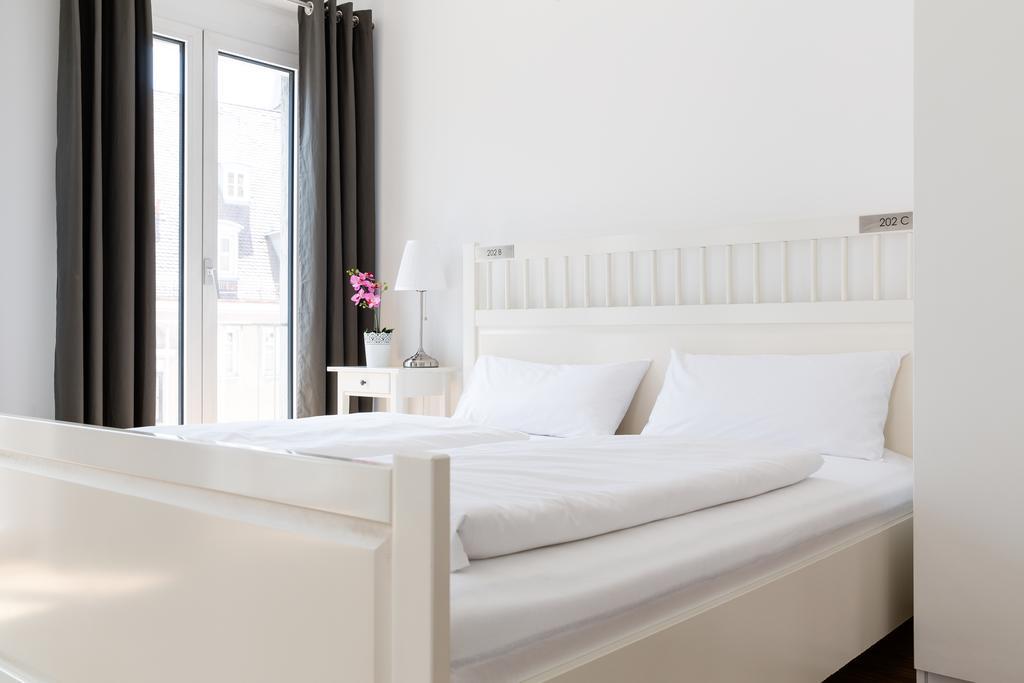 Nonstop Hotel Augsburg - Ubernacht - Hostelhotelhome Oda fotoğraf